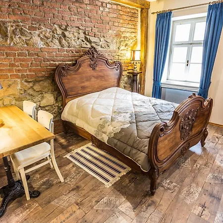 Apartment Dom Berg